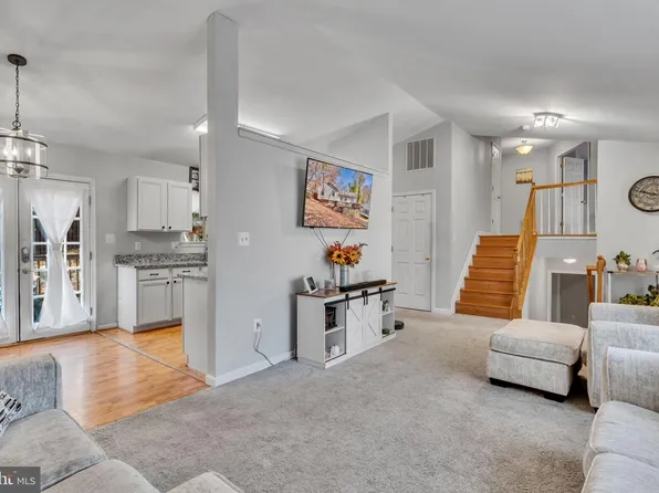 12555 Neosha Ln, Lusby, MD 20657