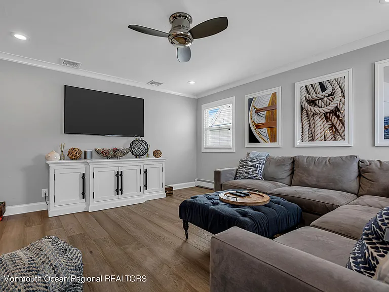 228 Ocean Ave — Photo 9