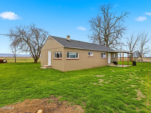 3rd image of 13951 Fort Rd