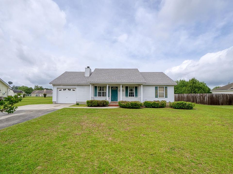 1st image of 3885 Nicole Ln