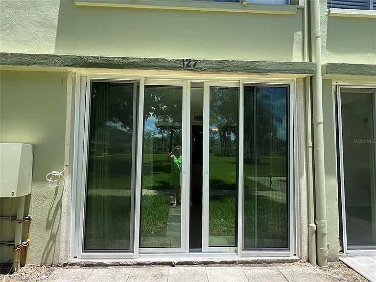 4890 Bay St NE #127 — Photo 4