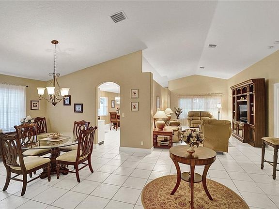3rd image of 10575 Tropical Breeze Ln