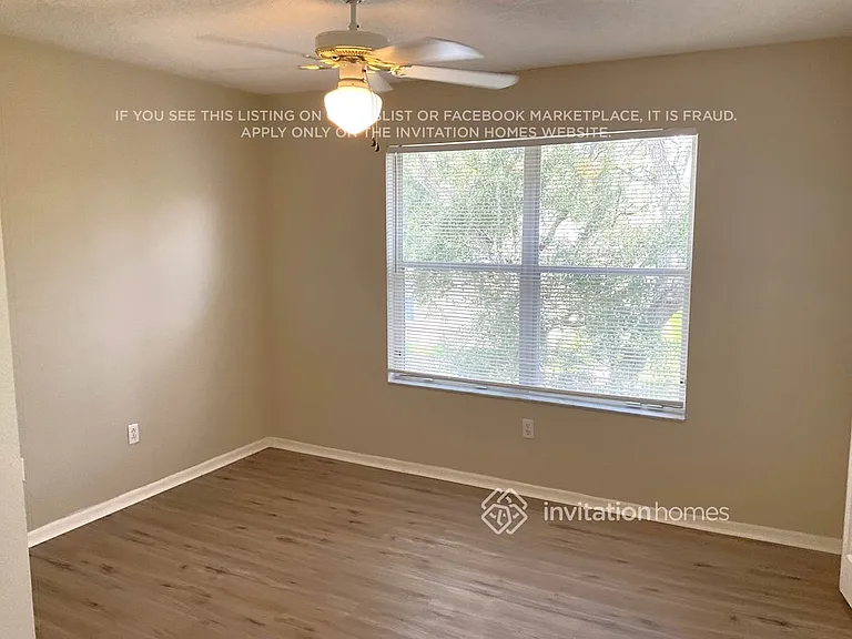 8426 Fenwick Ave — Photo 11
