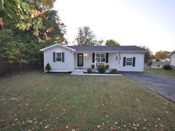 822 Chestnut St, Calvert City, KY 42029