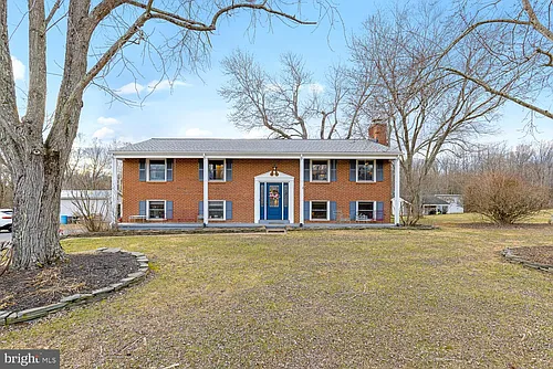 1573 Garrisonville Rd Photo 1