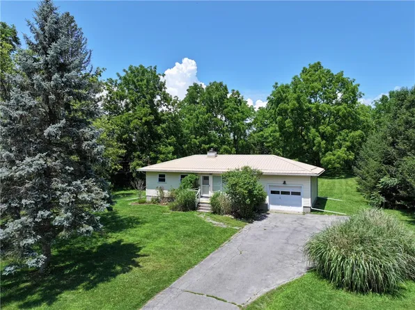 18 Asbury Rd, Lansing, NY 14882