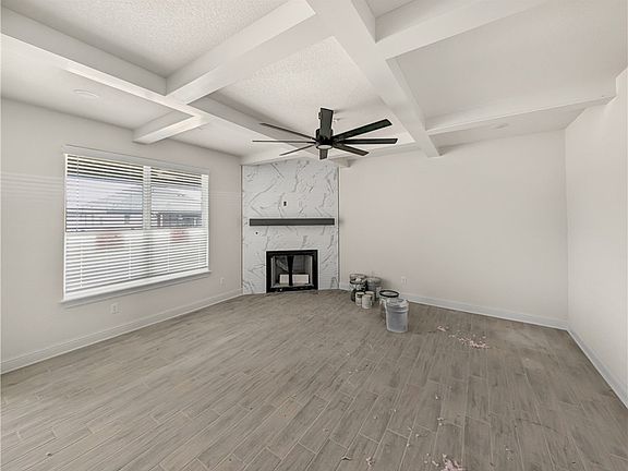 3rd image of 721 Dillon St