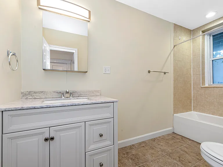 44 Brackett St #2 — Photo 21