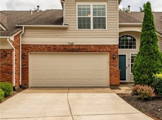 7145 Brookmeadow Dr, Dayton, OH 45459