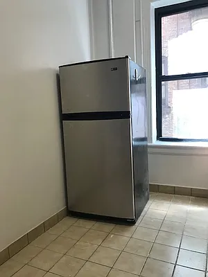 Rented by Beekman Street Realty | media 8