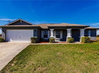 801 Clyde Ave N, Lehigh Acres, FL 33971