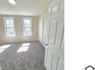 6440 Dean St, Pittsburgh, PA 15206