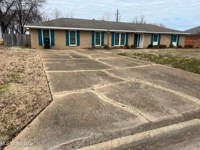710 Alta Vista Dr, Greenwood, MS, 38930