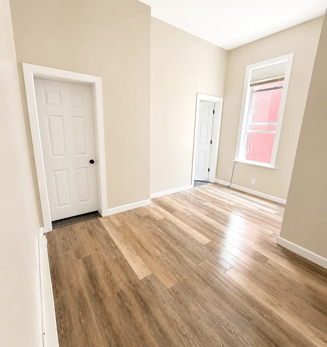 229 S 6th St — Photo 4