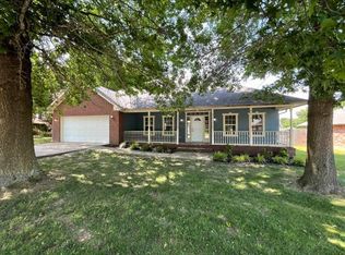 4414 W New Bridge Rd, Fayetteville, AR 72704