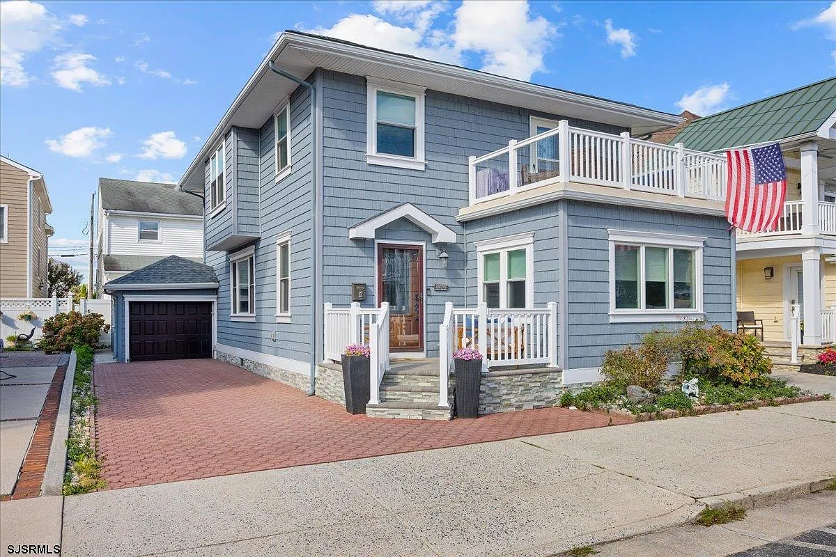 4 bed, 3.0 bath, $30,000 — Photo 1
