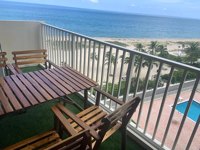 Balcony Unit 802