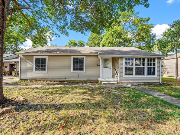 1502 James Dr, Garland, TX 75042
