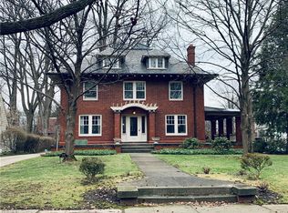 2468 Arlington Rd, Cleveland Heights, OH 44118