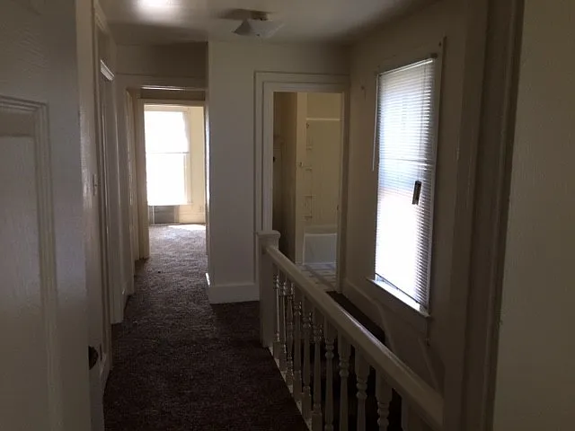 2 BR Upper Apartment Near Promenade Park — Photo 3
