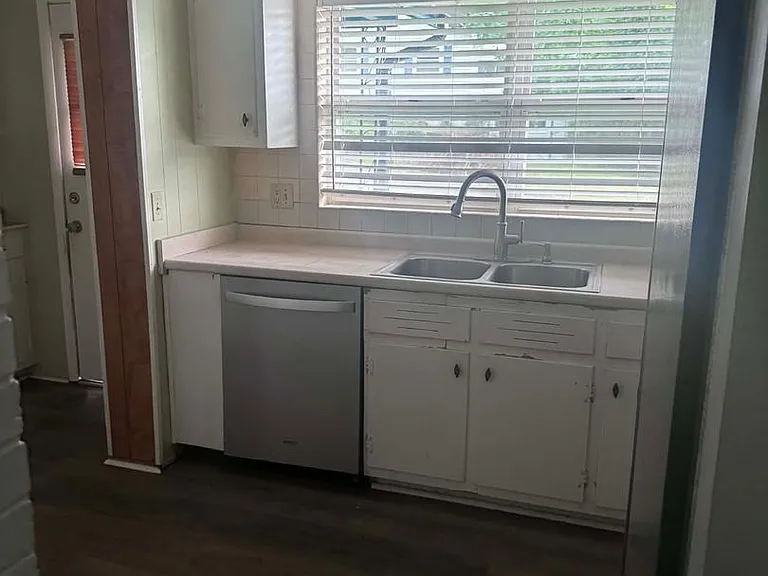 115 Decatur Rd — Photo 6