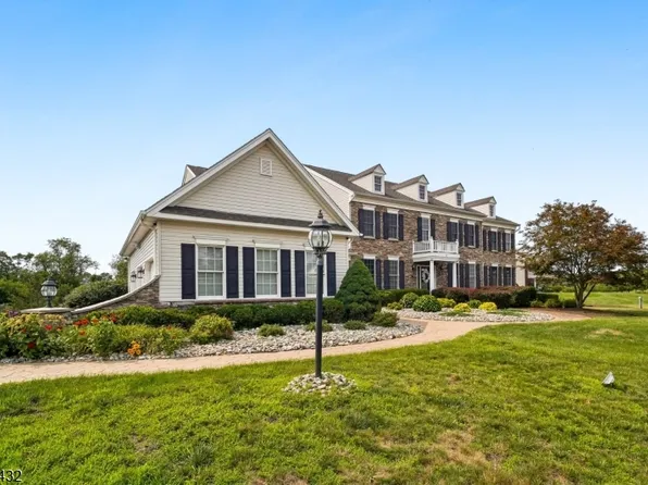 3 Balmoral Drive, Alexandria Twp., NJ 08867