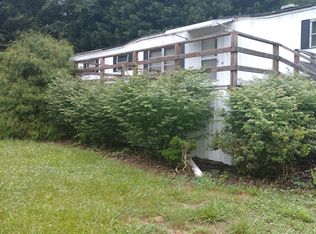 805 Dana Rd, Hendersonville, NC 28792