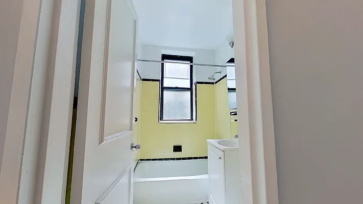 Rented by Compass | media 7