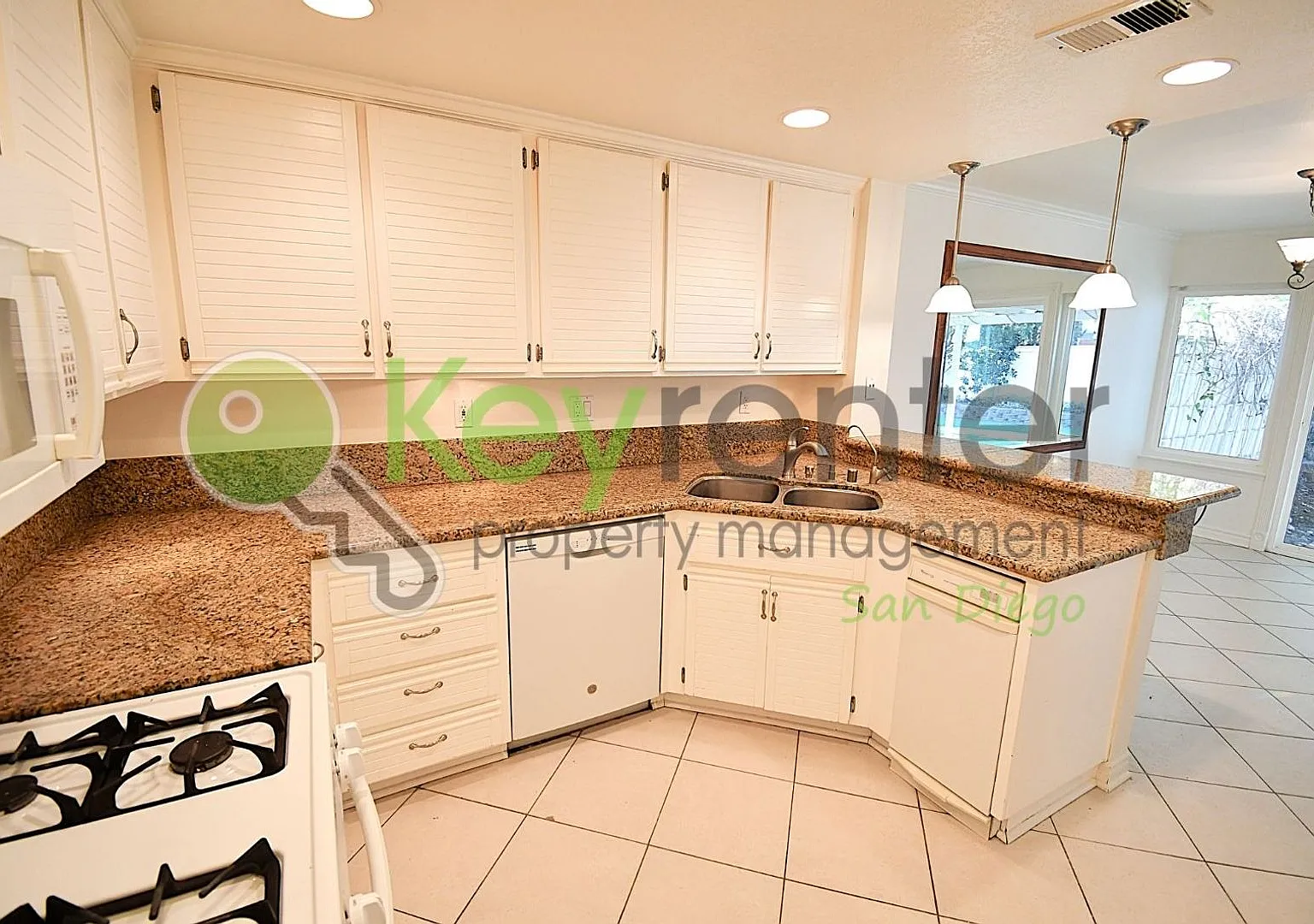 Desirable Tierrasanta Home | Minutes to Mission Valley, I-15 & I-8 — Photo 3