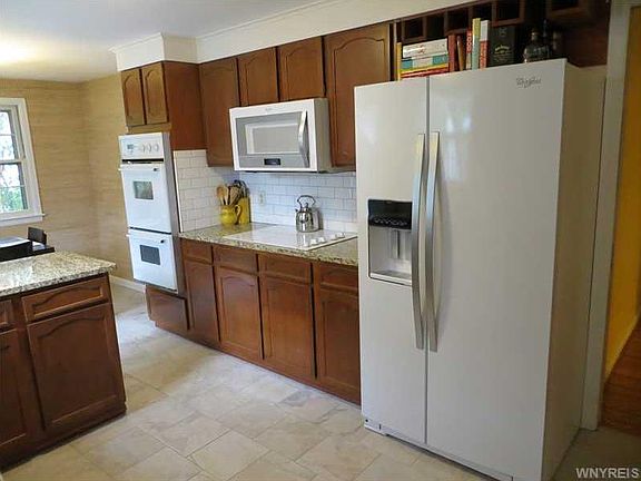 2nd image of 87 Cherrywood Dr