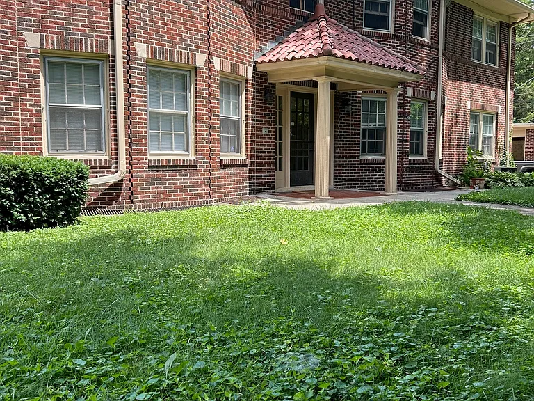 5245 Central Ave #4 — Photo 2