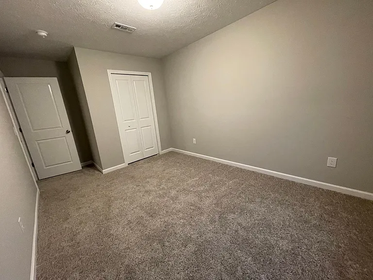 1358 Maple Grove Ln — Photo 24