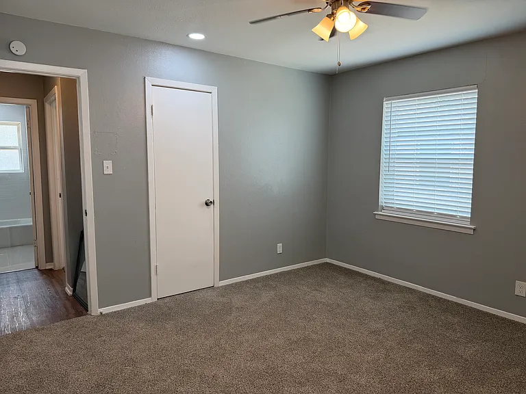 2511 Normont Cir — Photo 14