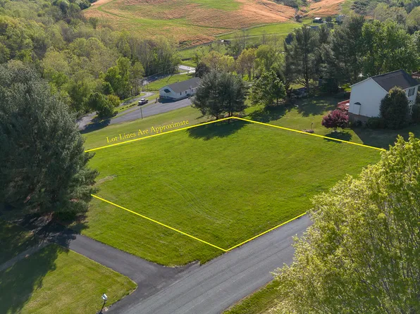 14 Mount Vista Dr, Lexington, VA 24450
