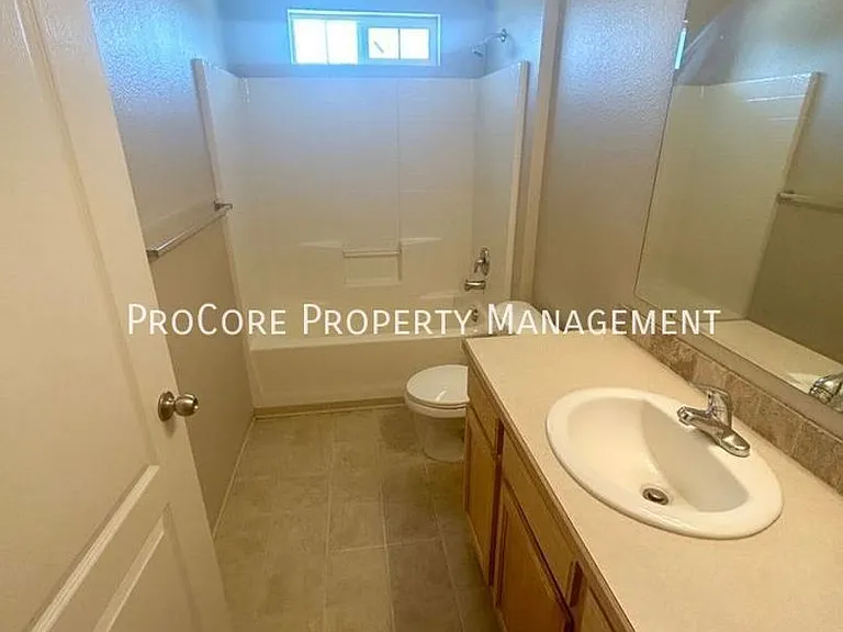 11861 W Cloverbrook Ln — Photo 9