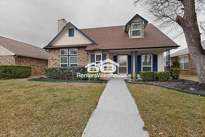 1818 Indian Creek Ct — Photo 2