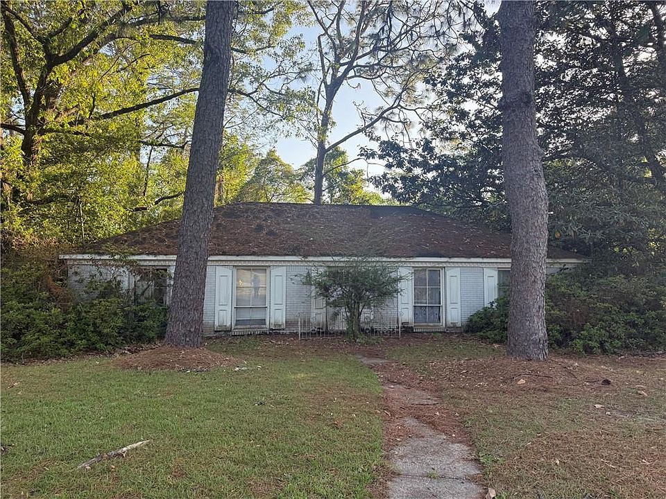1st image of 871 Forest Wood Dr