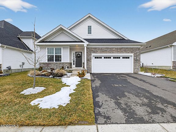 2nd image of 44 Saratoga Road