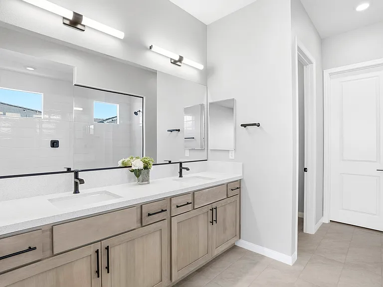 6323 Zephyr Ct — Photo 14