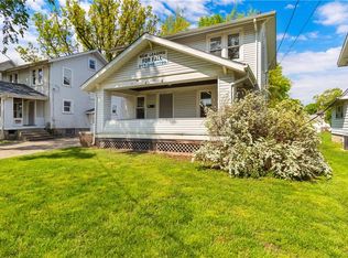 1018 4th St, Charleston, IL