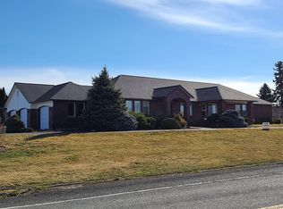 7520 Scenic Dr, Yakima, WA 98908