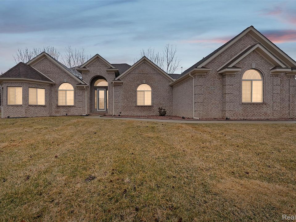1st image of 28796 Liparoto Blvd