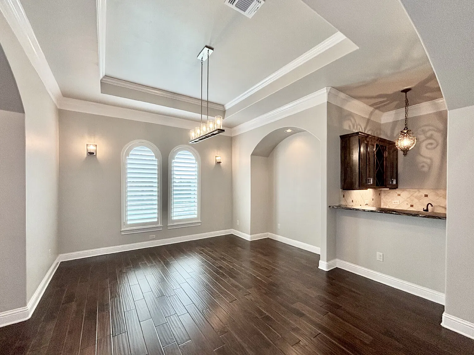 Gorgeous one story home in Mountain Springs Ranch — Photo 3