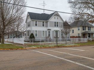 607 Jefferson St, Oregon, IL 61061