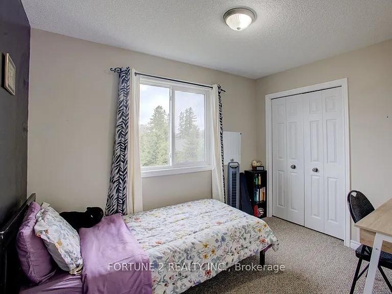 455 Danby St E — Photo 27