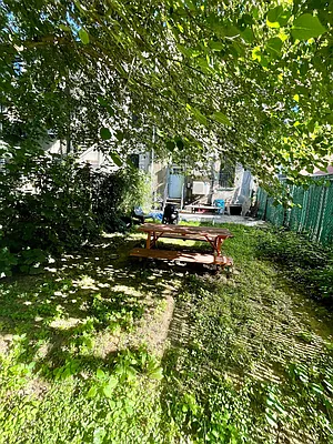 Rented by Delmark Realty LLC | media 32