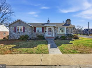 535 S 6th St, Denver, PA 17517