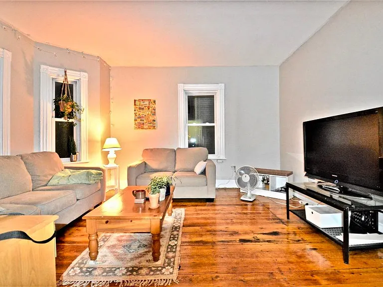 201 Hillside St #2A — Photo 2
