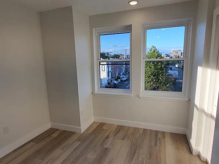 307 W York St #2 — Photo 11
