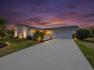 168 Caddy Rd, Rotonda West, FL 33947